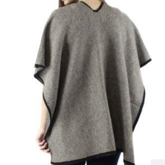 Open front Wrap/Poncho/shrug - Picture 3 of 4